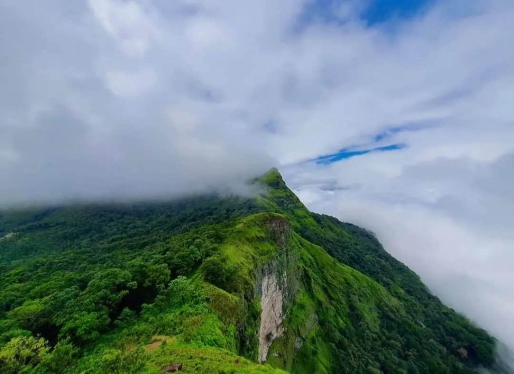 Rani Jhari’s viewpoint is the other face of Western Ghats near RiverMist Resorts Chikmagalur