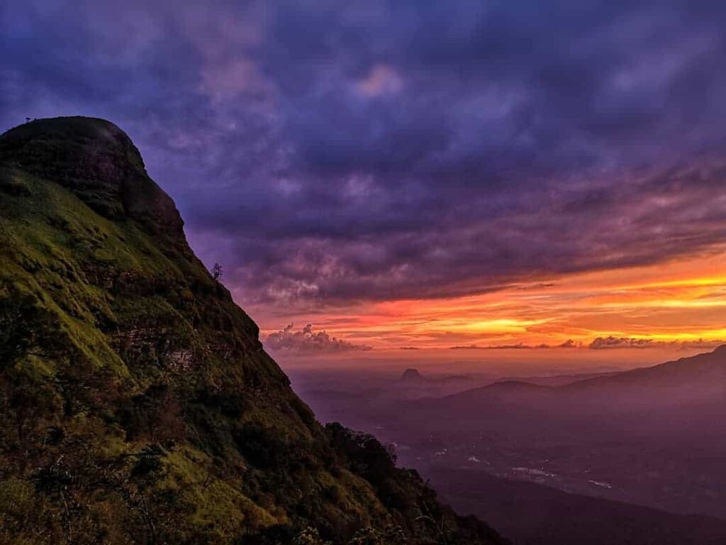 The beauty of the night can only be enjoyed and experienced in Ballalarayana Durga fort