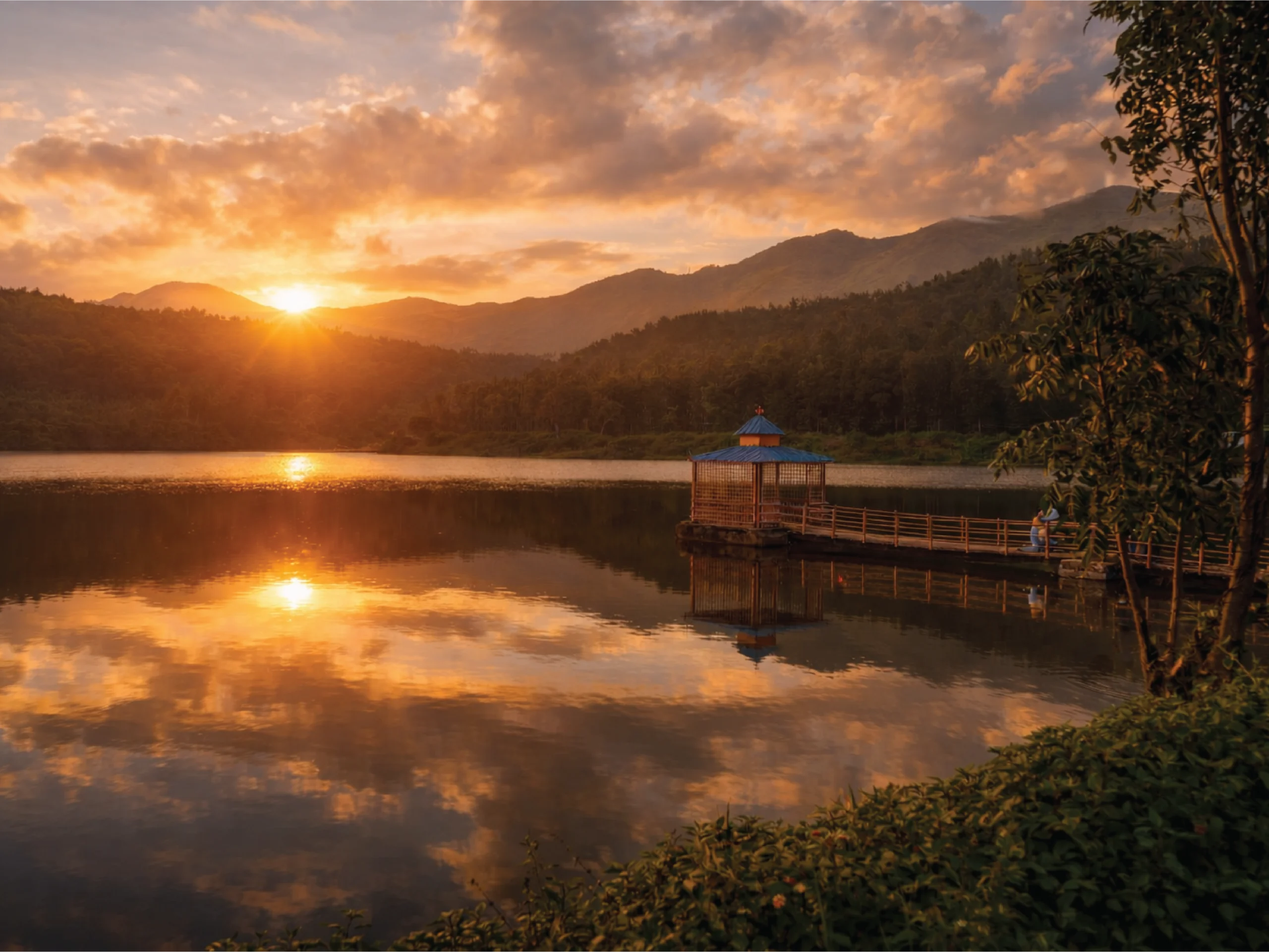 Hirekolale Lake Guide Best Sunrise & Sunset Viewpoints