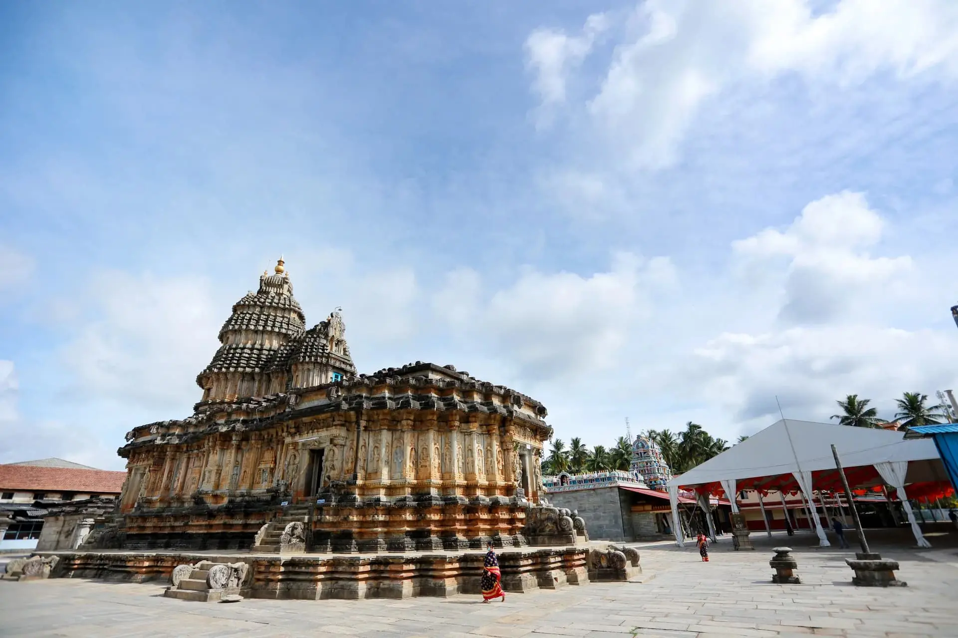 srigeri temple near RiverMist Resorts under a bright blue sky